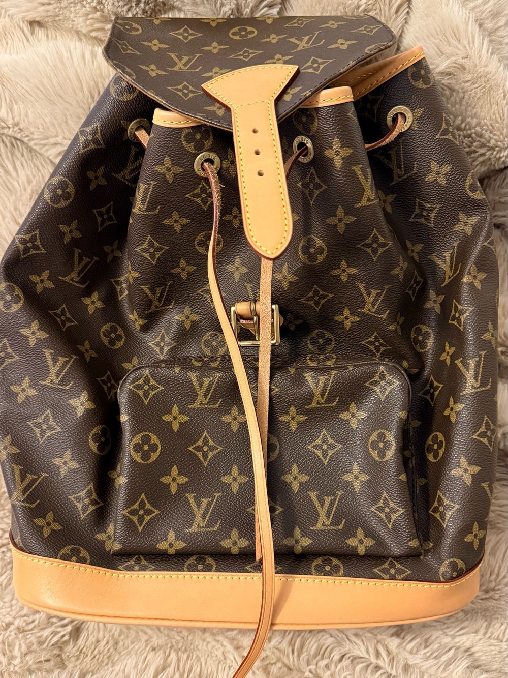 Authentic Louis Vuitton Classic Monogram Backpack GM — Excellent Condition!!